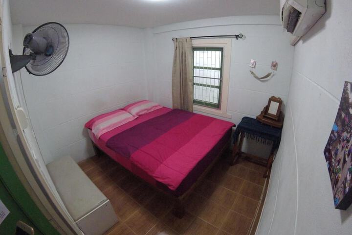 Room 13 of 54