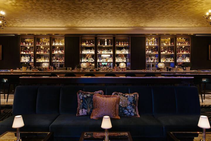 Lounge 66 of 73