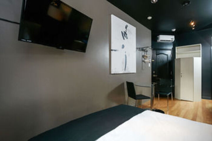 Room 22 of 41