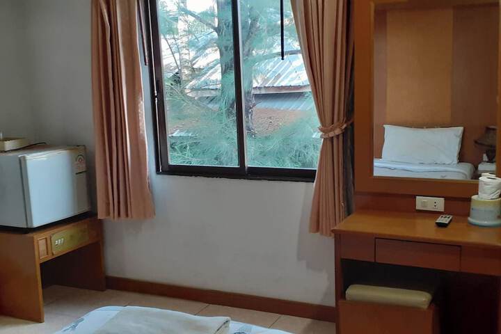 Room 8 of 29