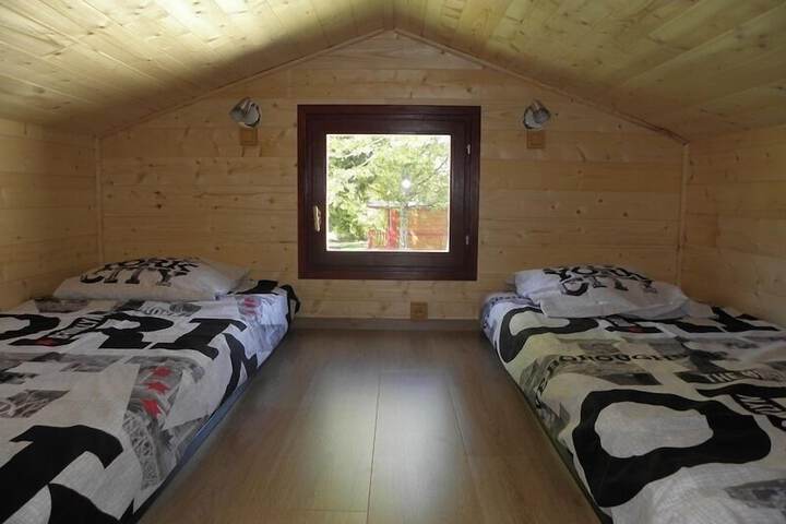 Room 8 of 41
