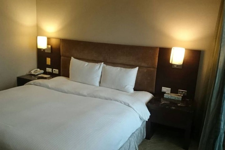 Room 4 of 35