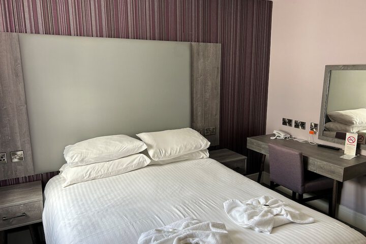 Room 52 of 92