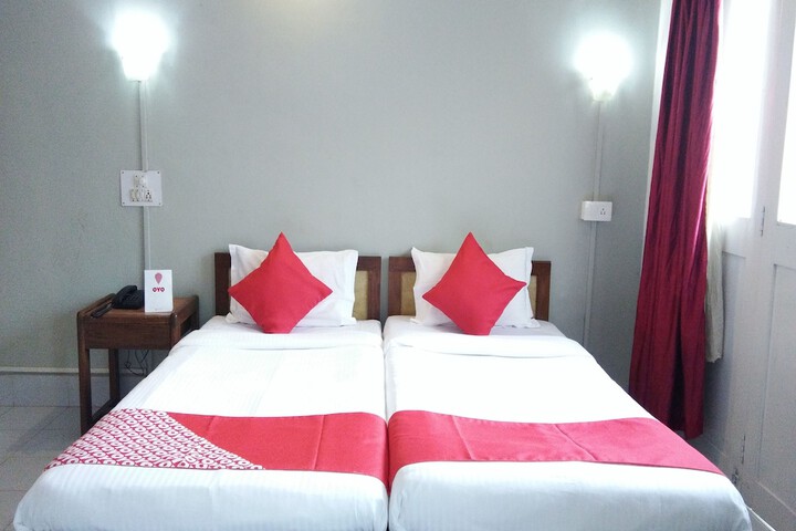 Room 11 of 36