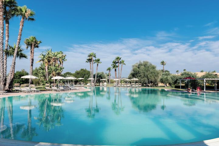 Pool Hotel