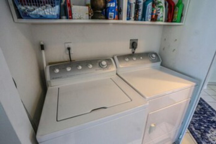Laundry 11 of 24
