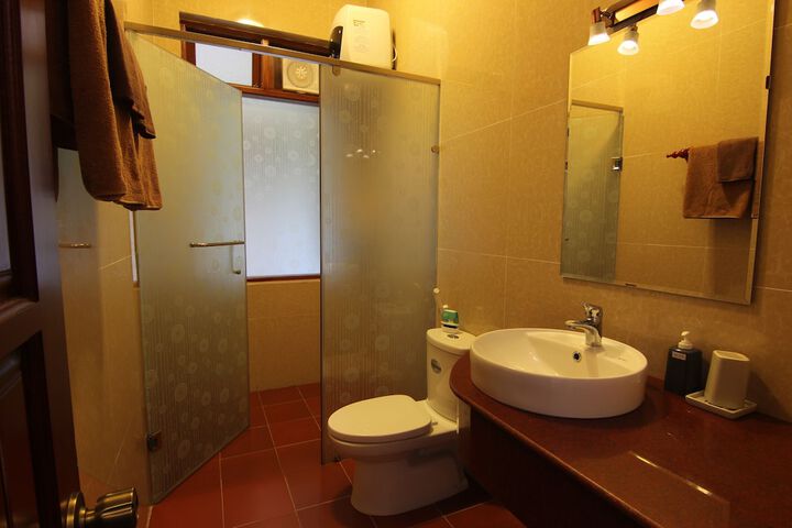 Room 133 of 210