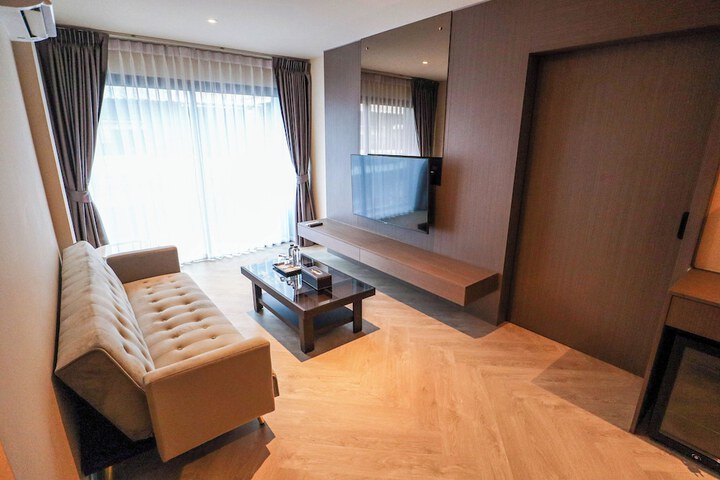 Room 55 of 103