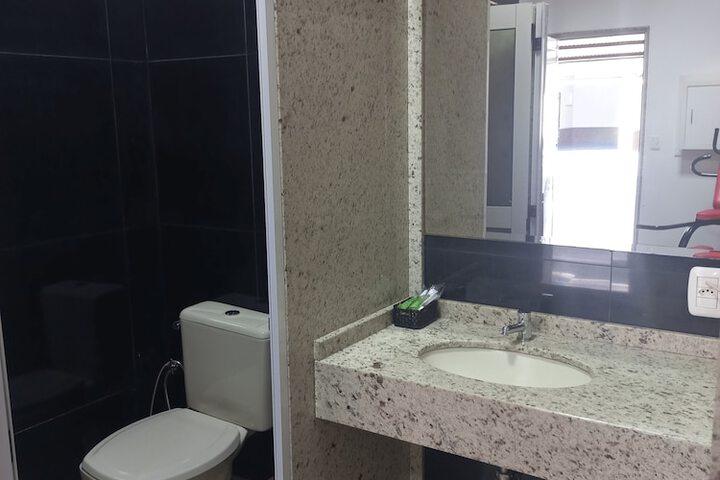 Room 102 of 114