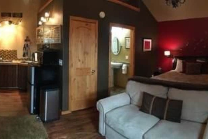 Room 10 of 36