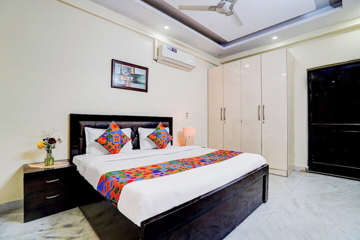 Room 8 of 26