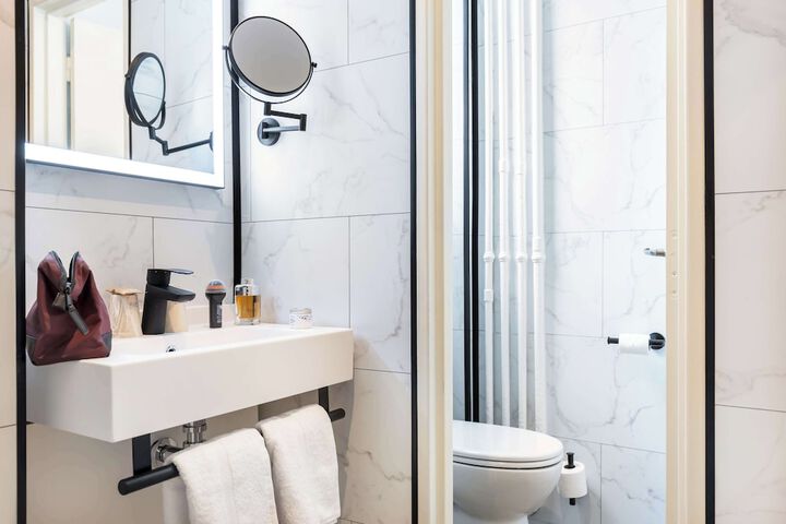 Bathroom Interior Photo