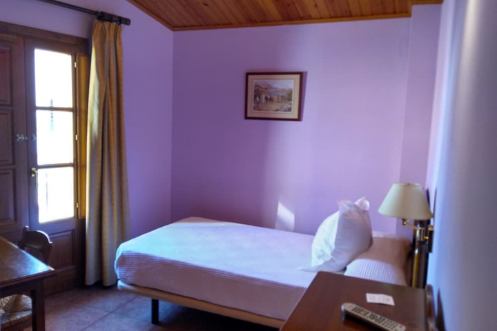 Room 8 of 30