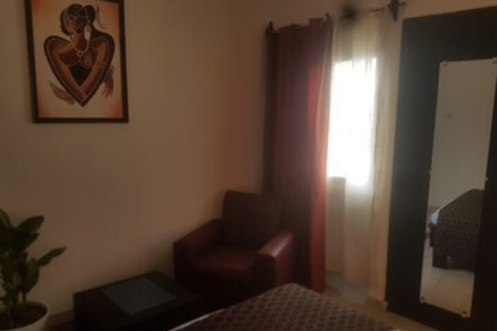 Room 30 of 40