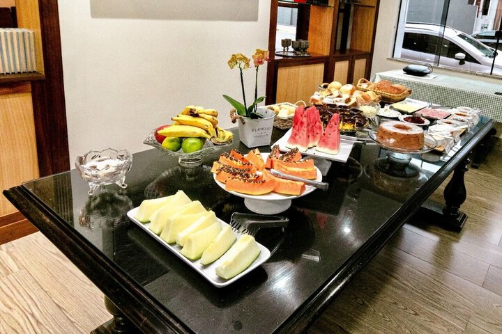 Dining 44 of 63