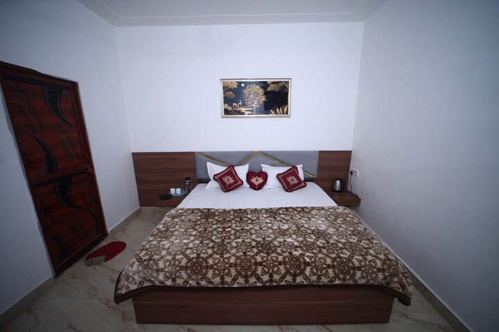 Room 19 of 39