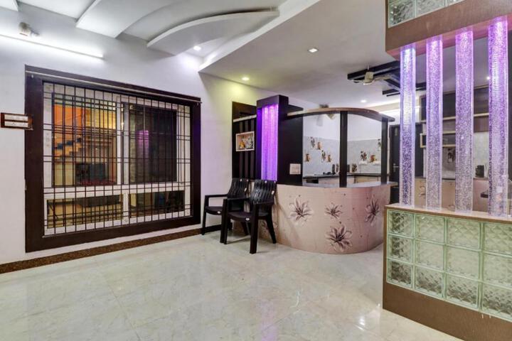 Hotel O SESHADRI HOMESTAY