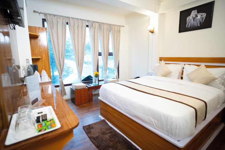 Room 5 of 14