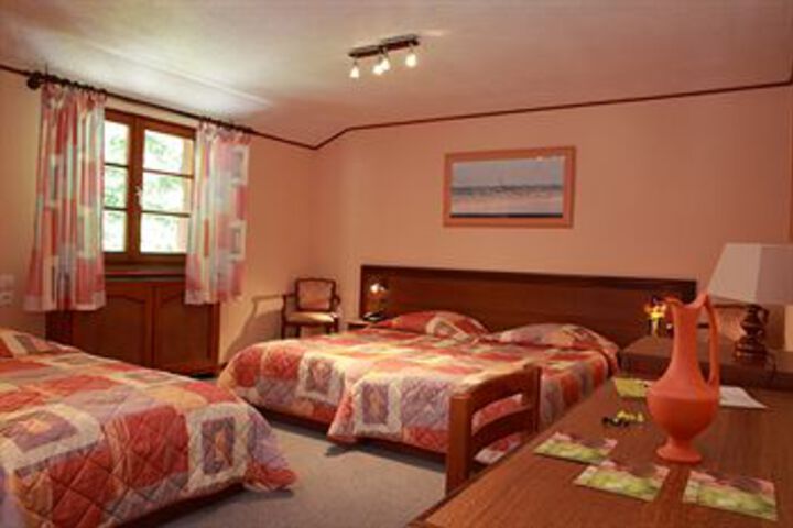 Room 28 of 68