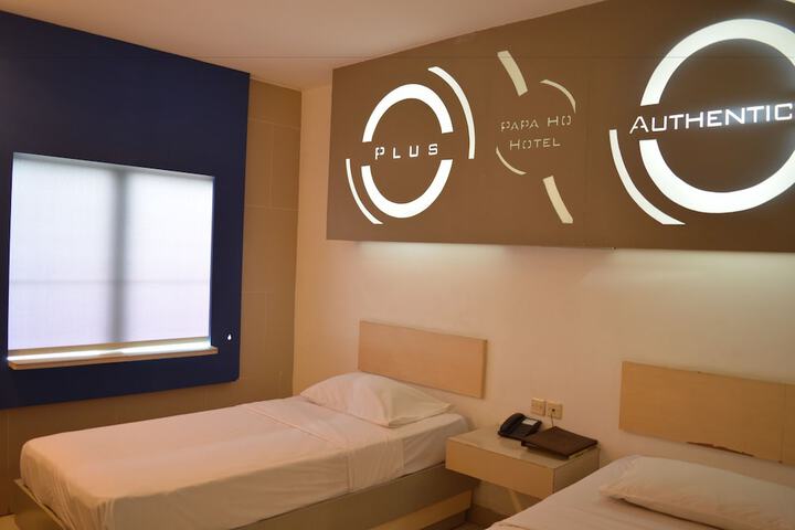 Room 7 of 31