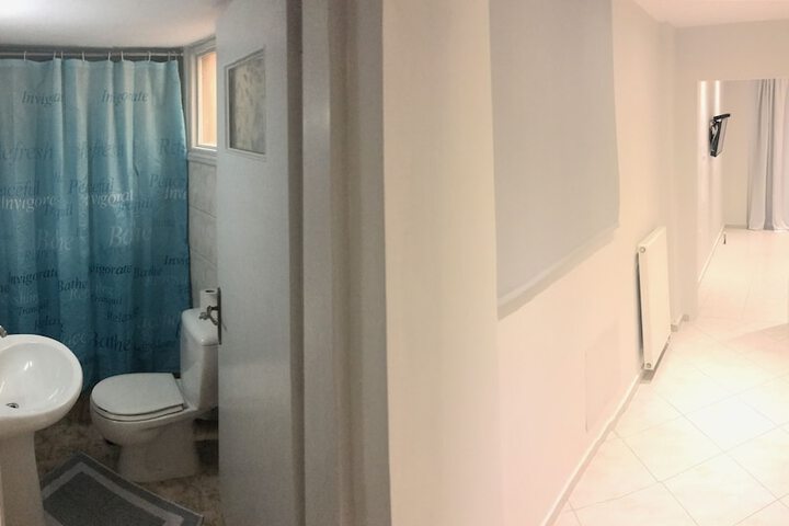Room 9 of 52