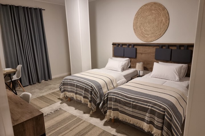 Room 3 of 25