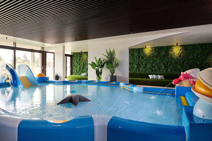 Pool 62 of 133