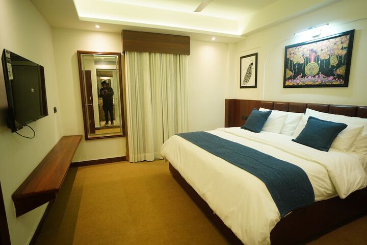 Room 28 of 111