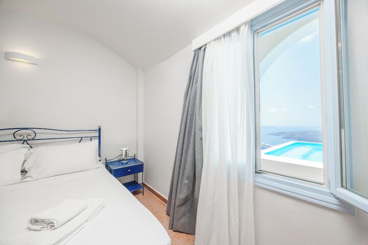 Room 42 of 96