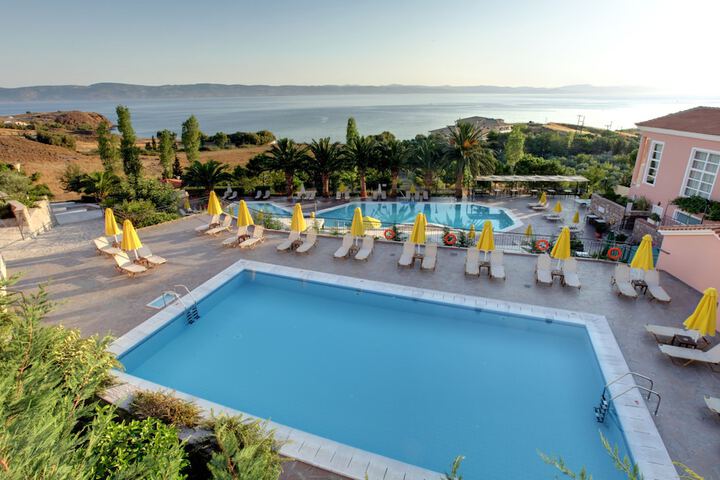 Pool 39 of 72