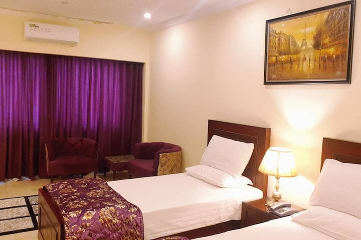 Room 5 of 36