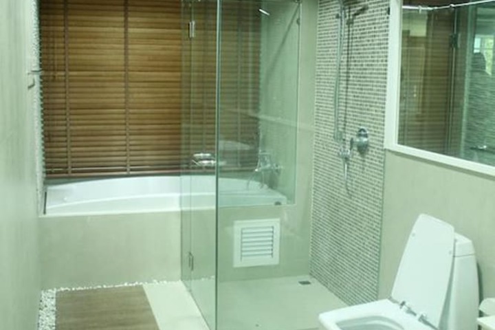 Bath Photo