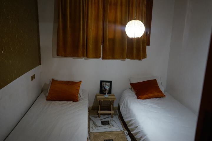 Room 25 of 65