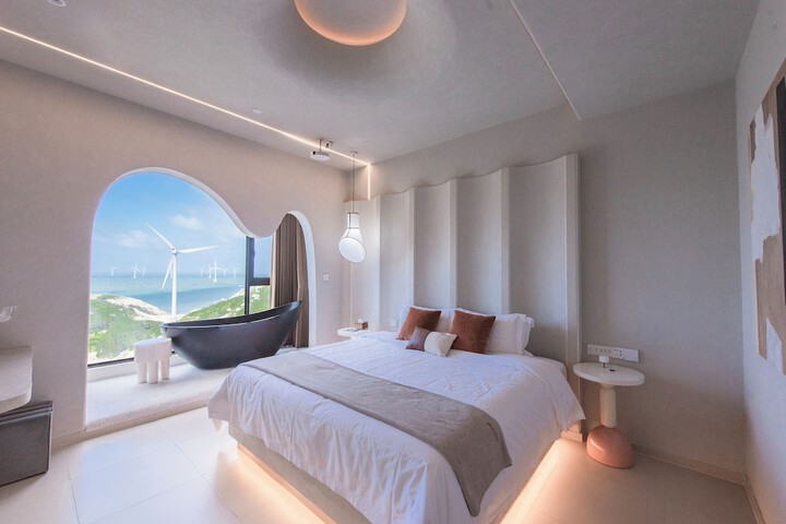 Room 62 of 150
