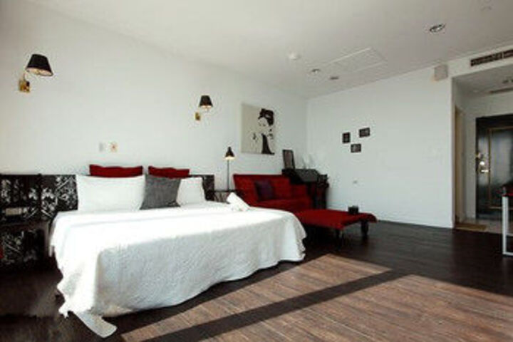 Room 20 of 20