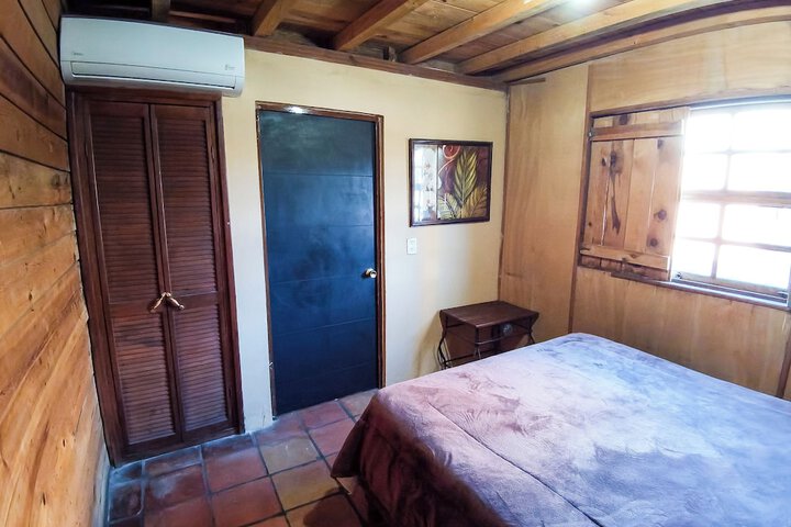 Room 37 of 114