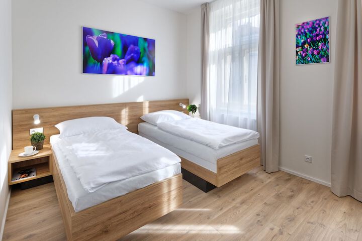 Room 5 of 49