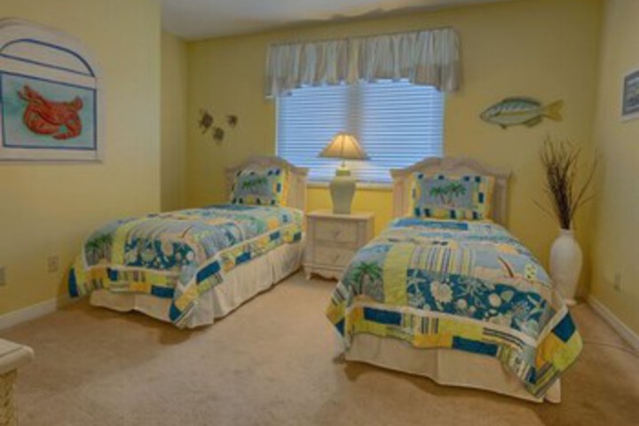 Room 122 of 148