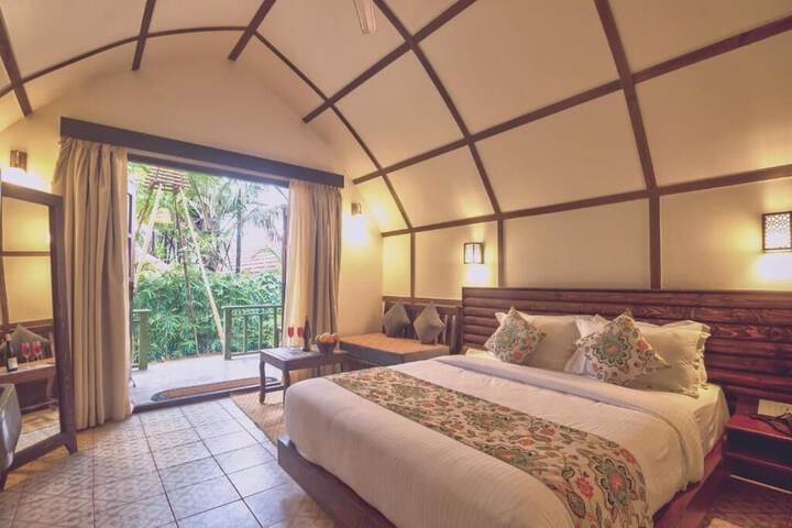 Room 4 of 17