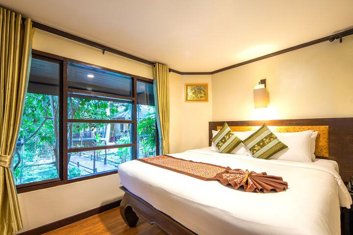 Room 46 of 179