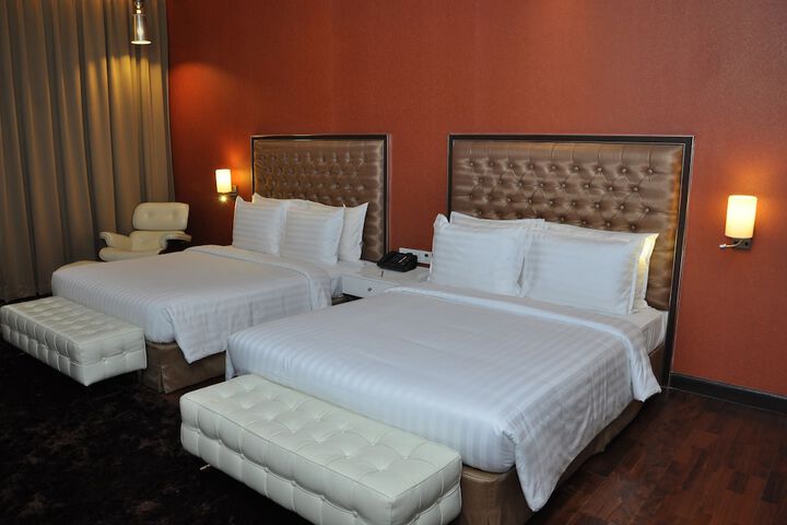 Room 4 of 31