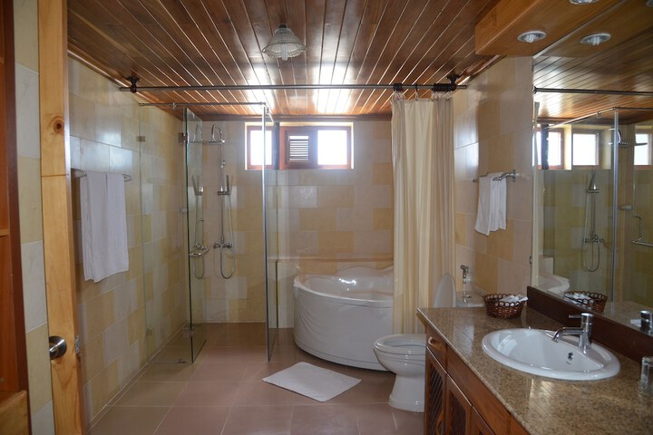 Room 45 of 62
