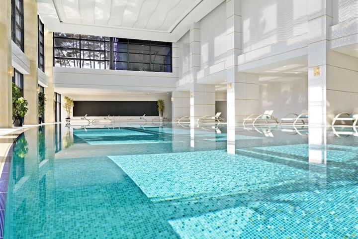 Pool 64 of 86