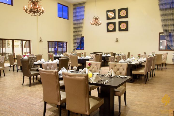 Dining 52 of 114