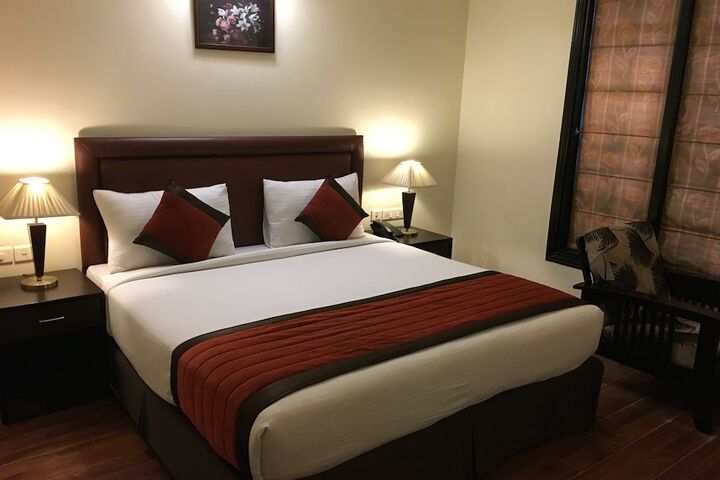 Room 12 of 35
