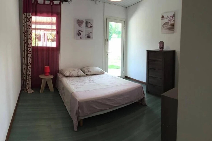 Room 5 of 15
