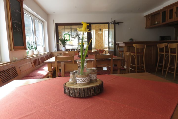 Dining 6 of 12