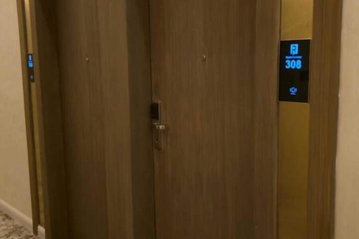 Room 16 of 34