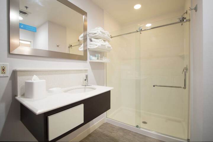 Bathroom shower