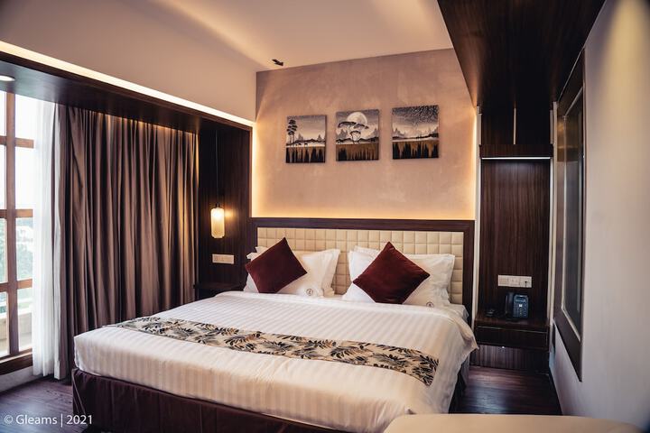 Room 3 of 18